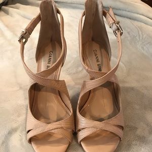 Gianni Bini Nude Heels